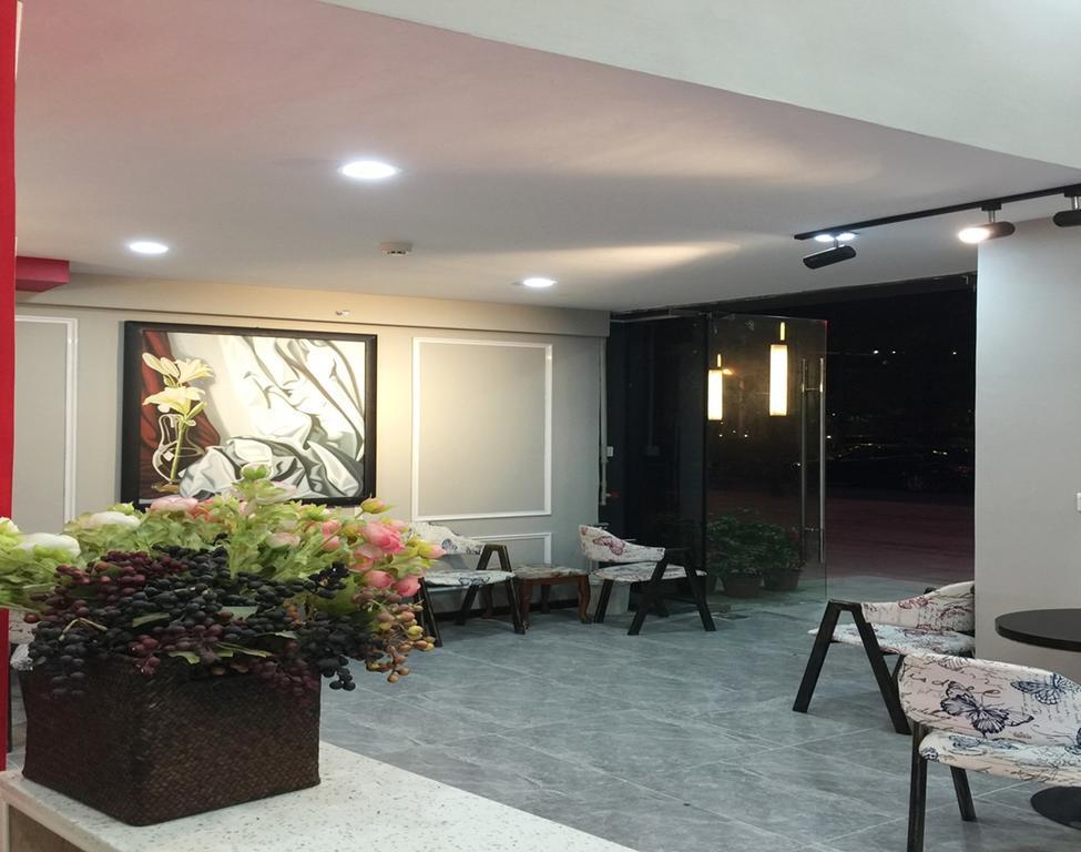 April Fair Duplex Apartment Guangzhou South Railway Station Ao Yuan Yue Shi Dai Branch エクステリア 写真